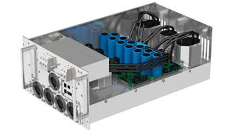 Die 50 kW-PowerCell erfüllt die Definition des CSS-Ladestandards für eine 50 kW-DC-Schnellladestation. 